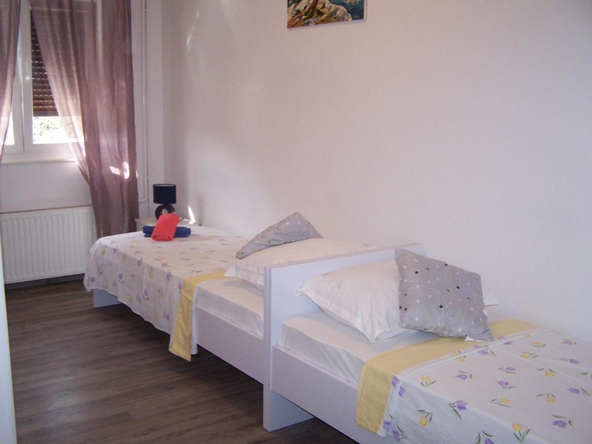 Apartments By The Sea Novalja, Pag - 18154 Exterior foto